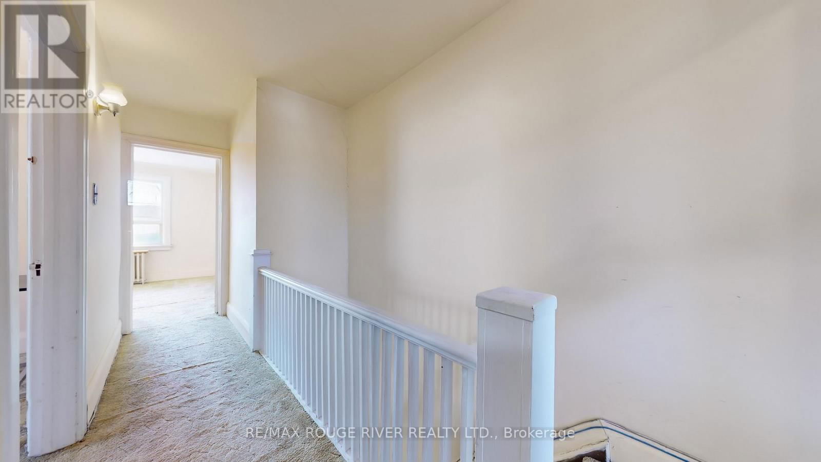 218 DEWHURST BOULEVARD NORTH Image 11
