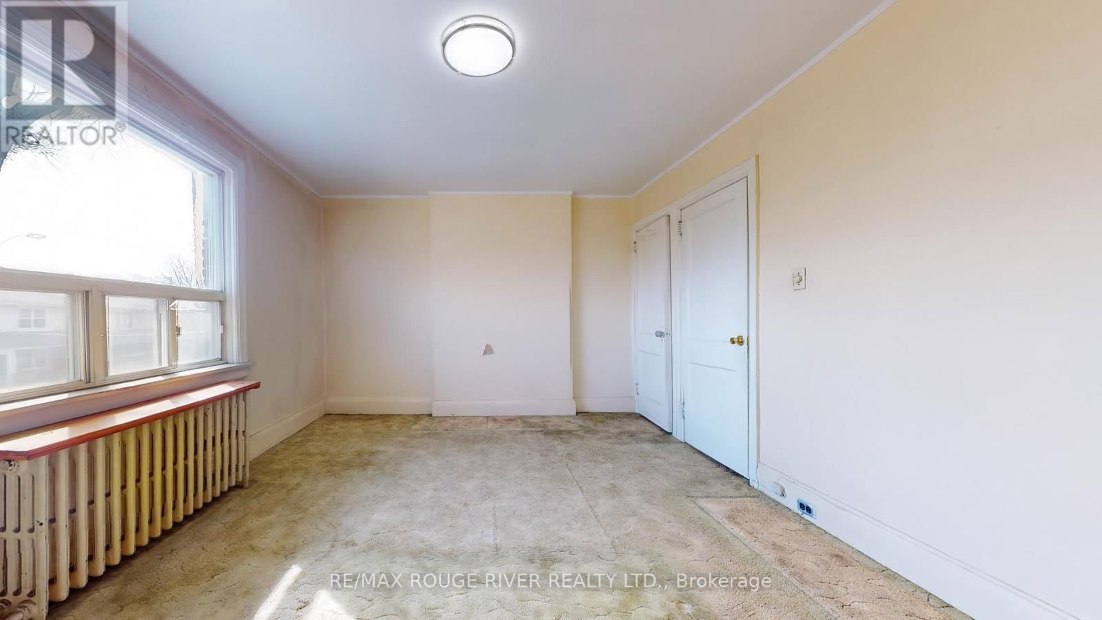 218 DEWHURST BOULEVARD NORTH Image 14