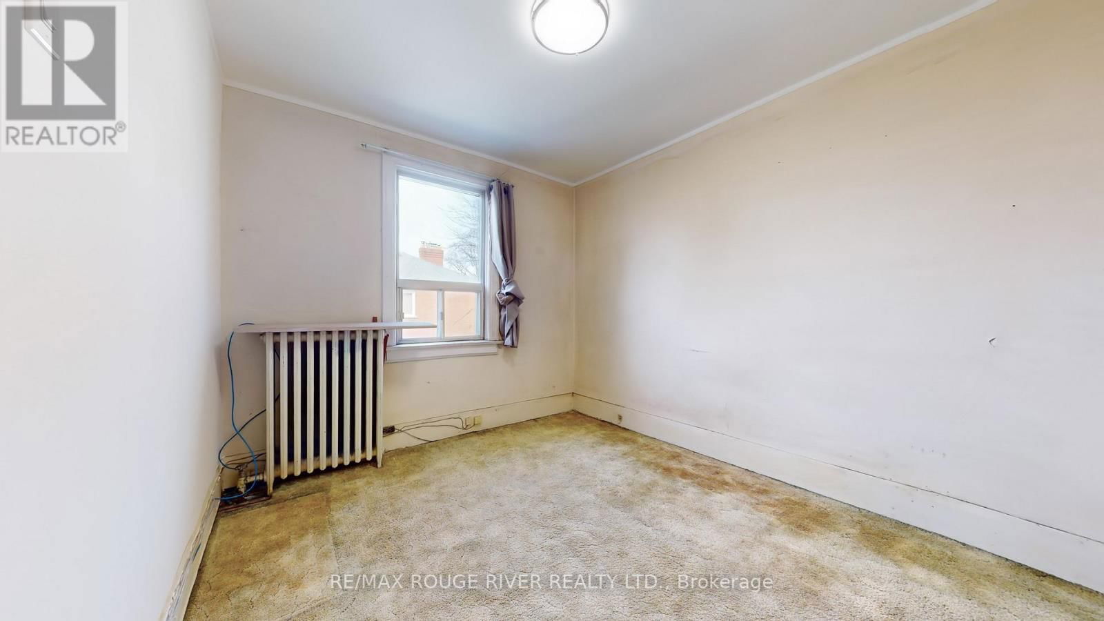 218 DEWHURST BOULEVARD NORTH Image 18