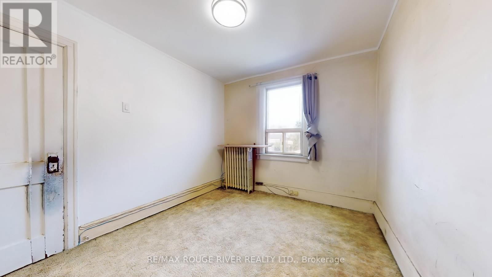 218 DEWHURST BOULEVARD NORTH Image 19