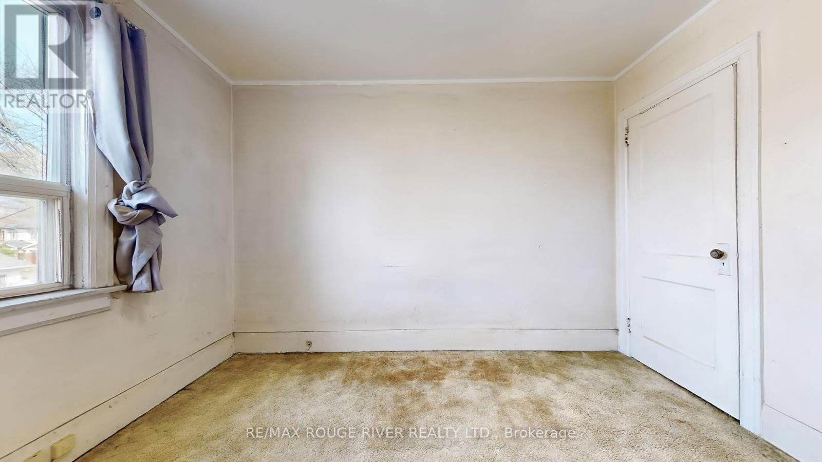 218 DEWHURST BOULEVARD NORTH Image 20