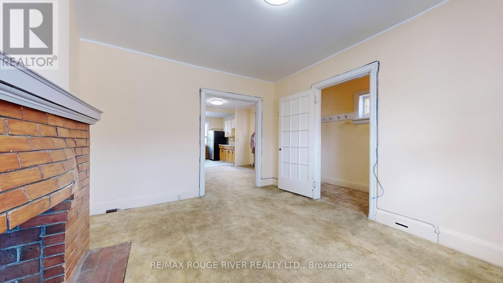 218 DEWHURST BOULEVARD NORTH Image 5