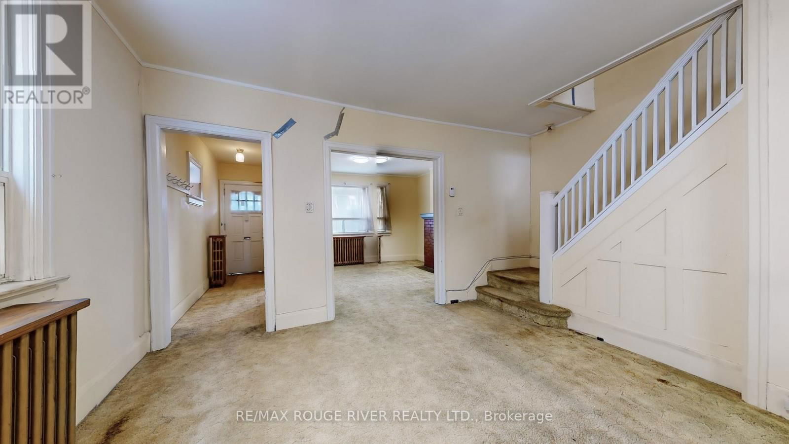 218 DEWHURST BOULEVARD NORTH Image 8