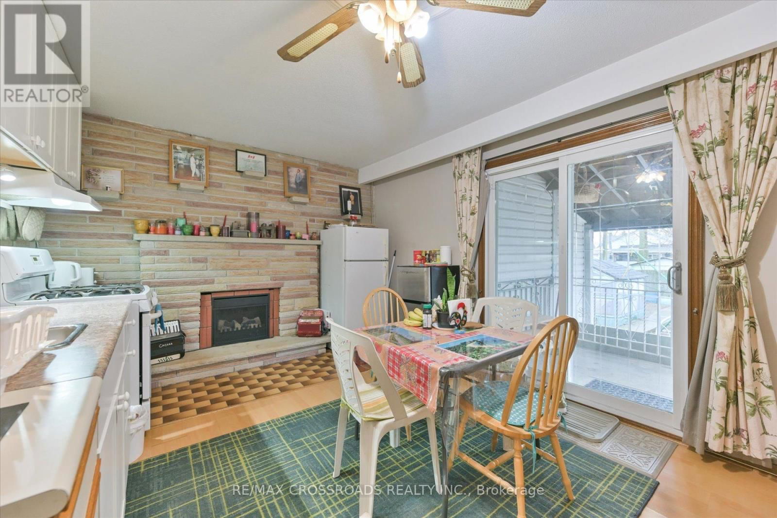 48 PHILLIP AVENUE Image 14