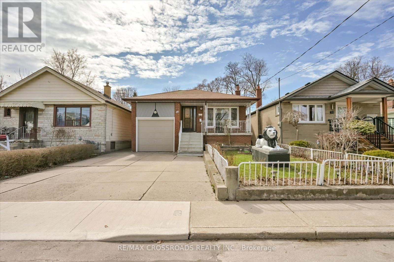 48 PHILLIP AVENUE Image 2