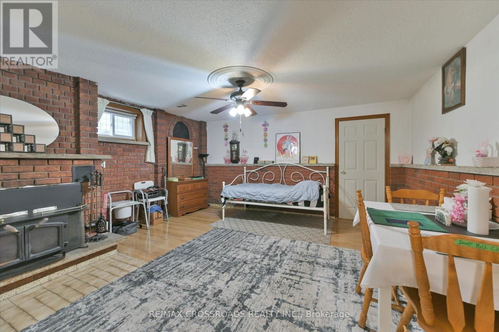 48 PHILLIP AVENUE Image 20