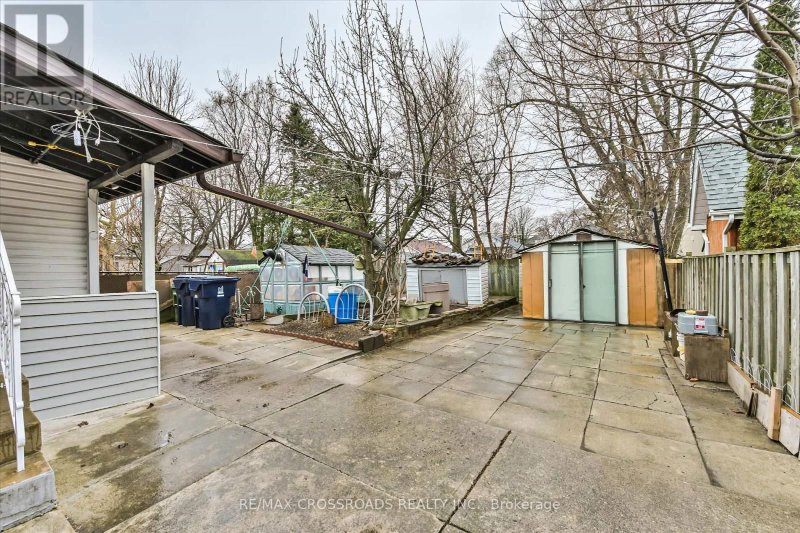 48 PHILLIP AVENUE Image 29