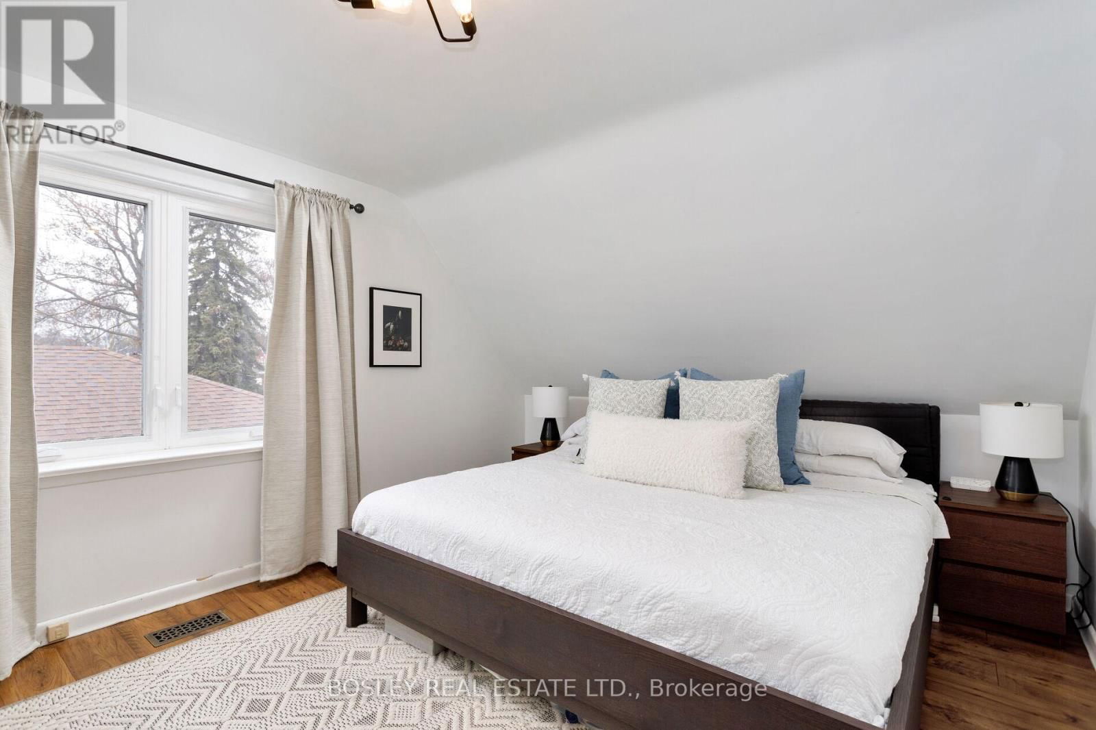 12 HOMESTEAD ROAD Image 18