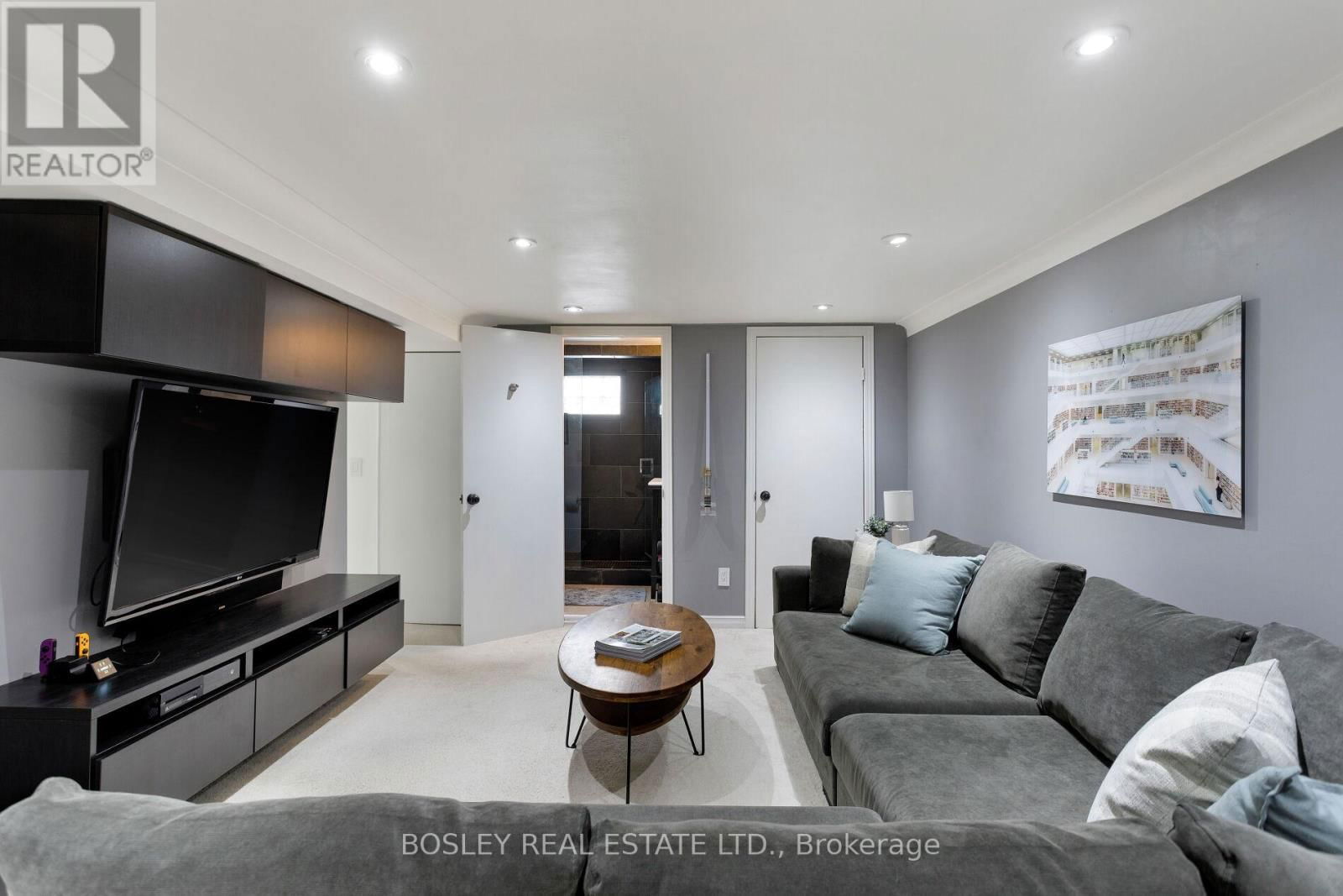 12 HOMESTEAD ROAD Image 23