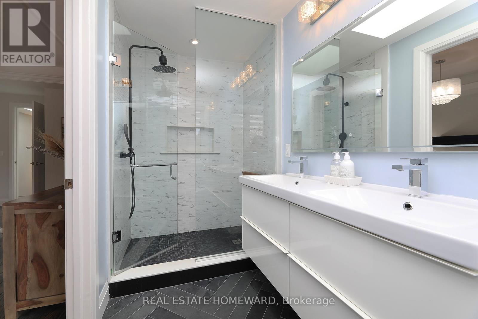 25A MYSTIC AVENUE Image 29