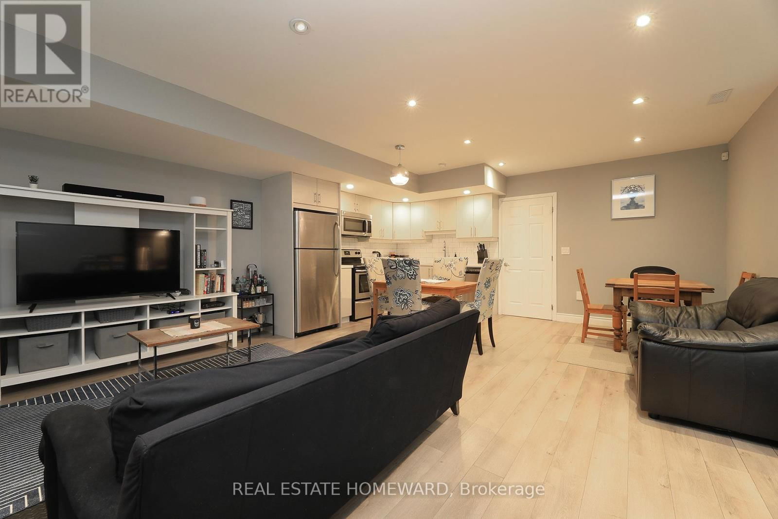 25A MYSTIC AVENUE Image 38