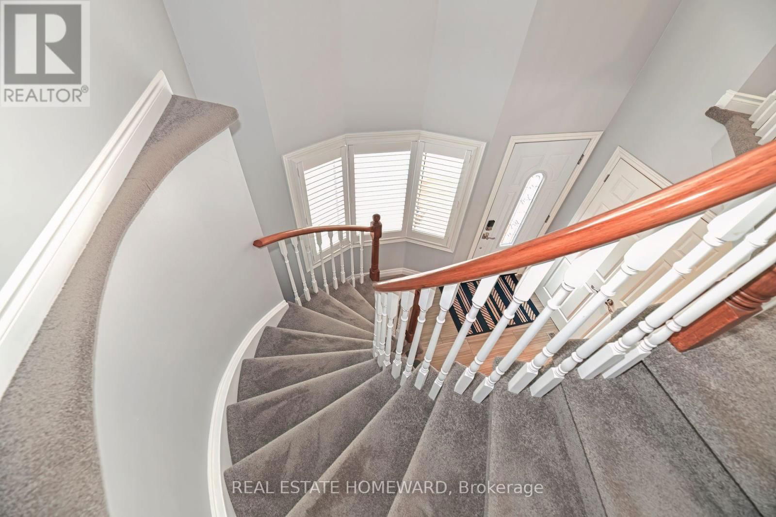 640 CHIRON CRESCENT Image 20