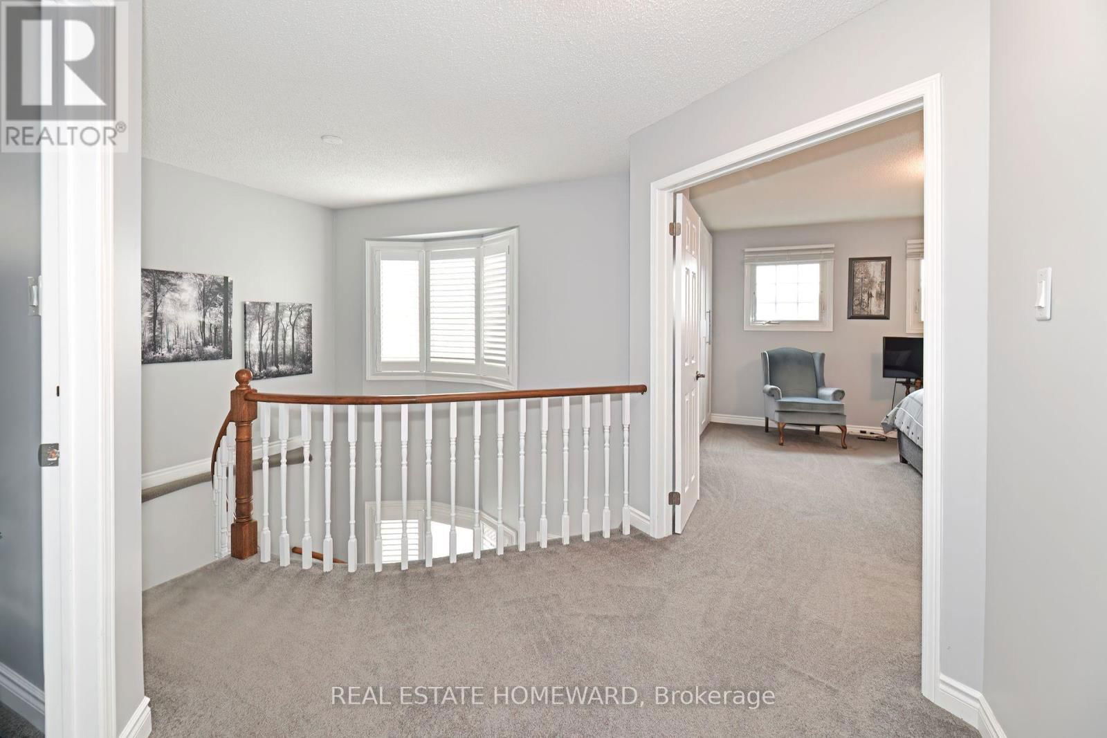 640 CHIRON CRESCENT Image 21