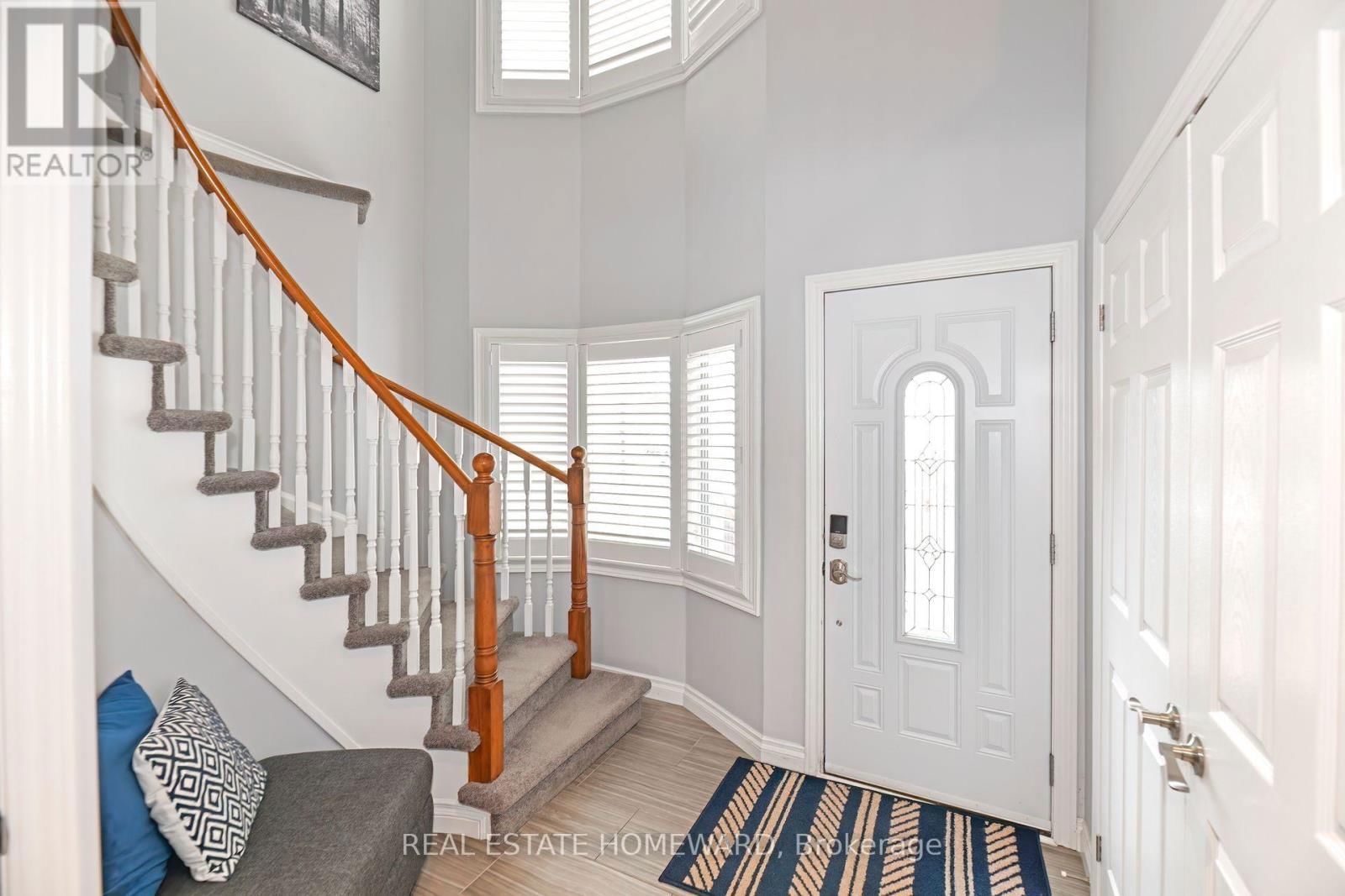 640 CHIRON CRESCENT Image 3