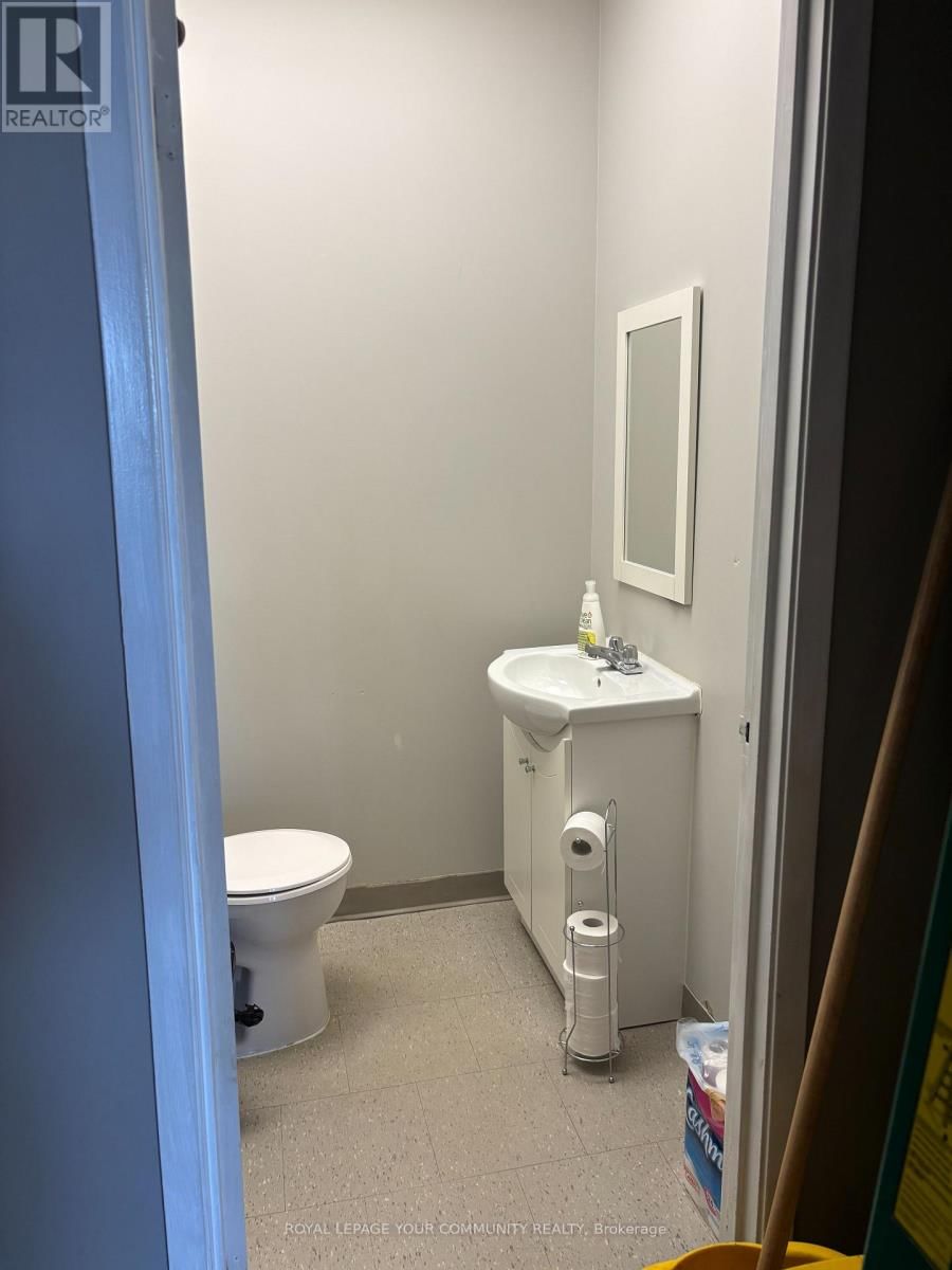 1A - 2105 MIDLAND AVENUE Image 3