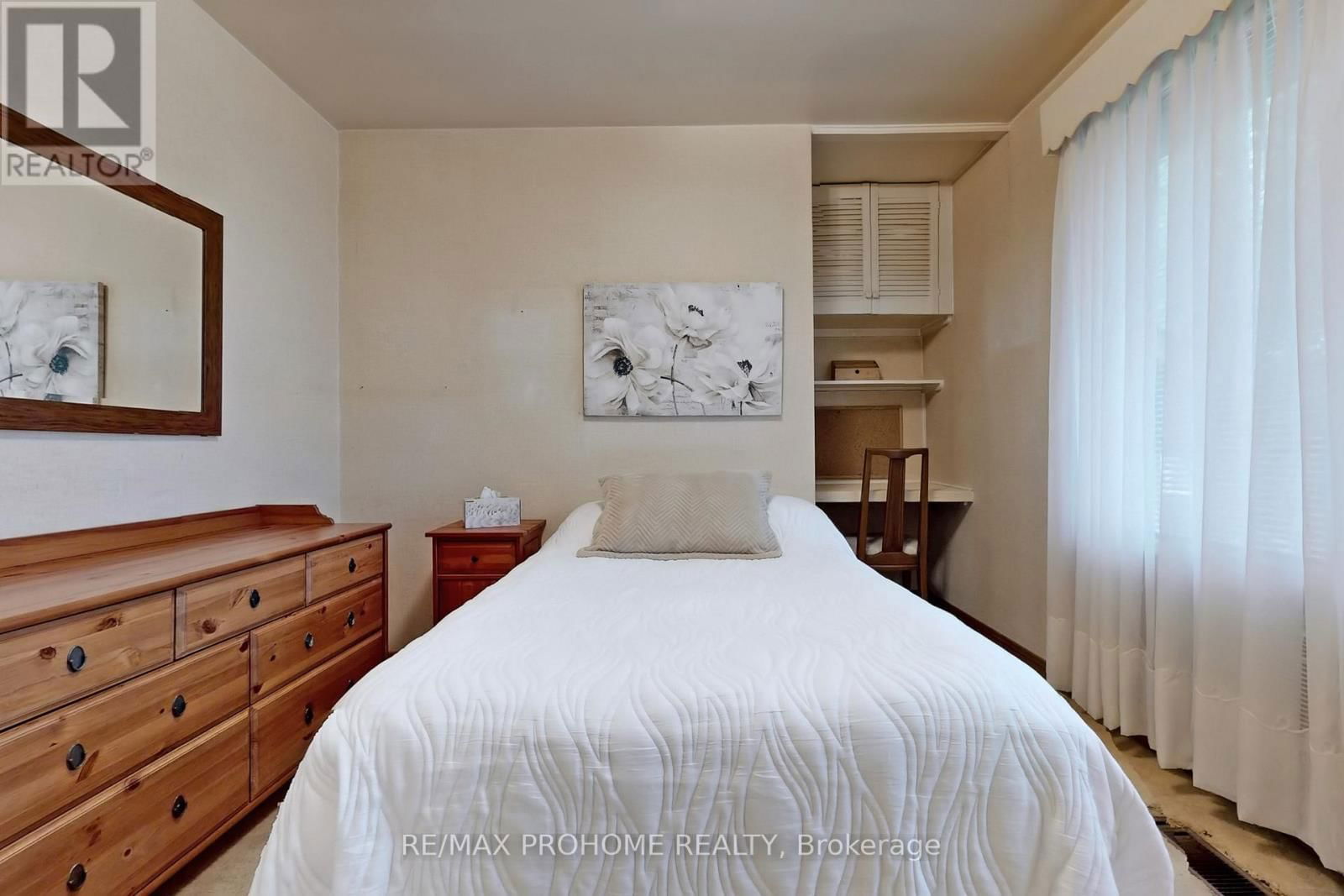 17 OAKWORTH CRESCENT Image 20