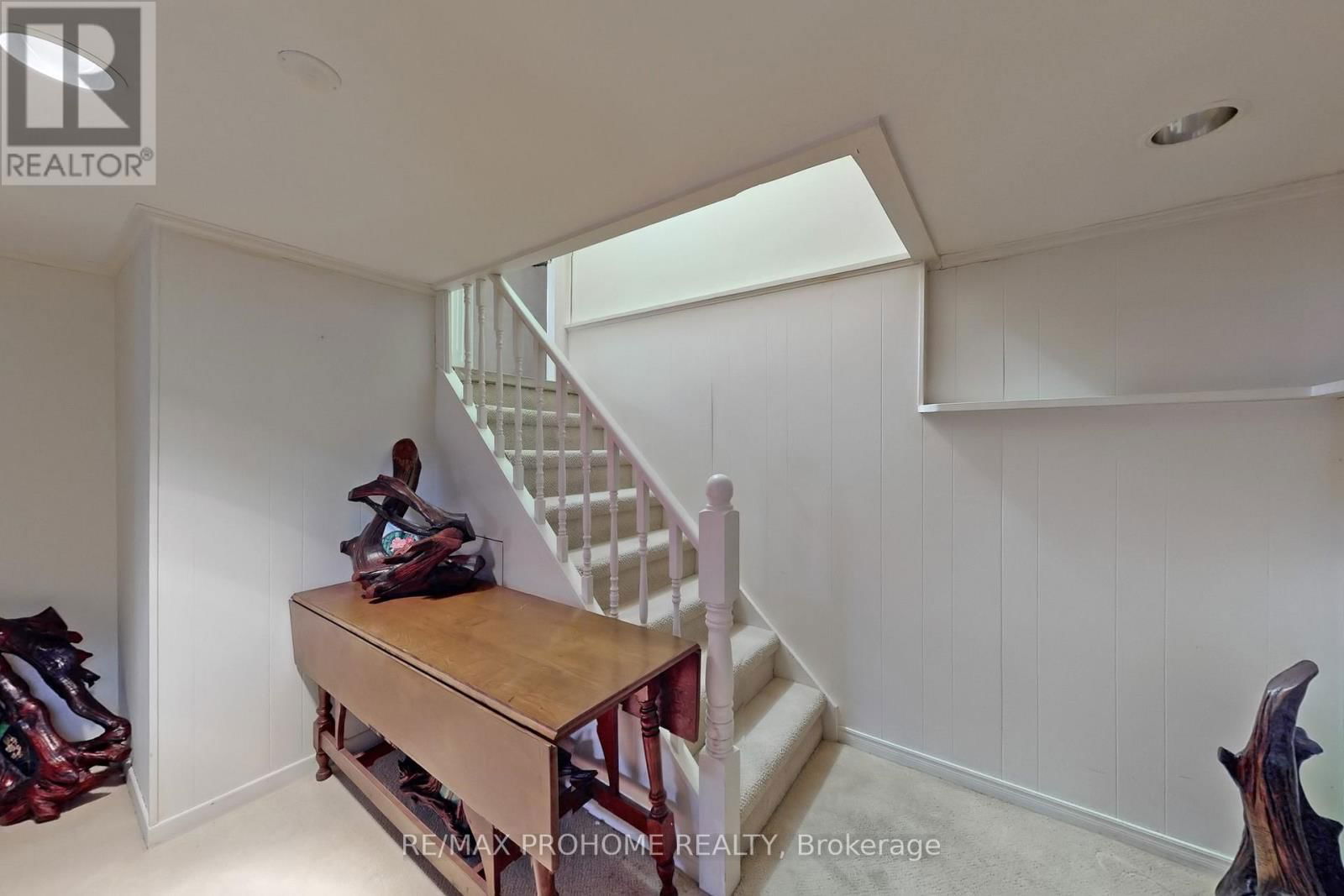 17 OAKWORTH CRESCENT Image 26
