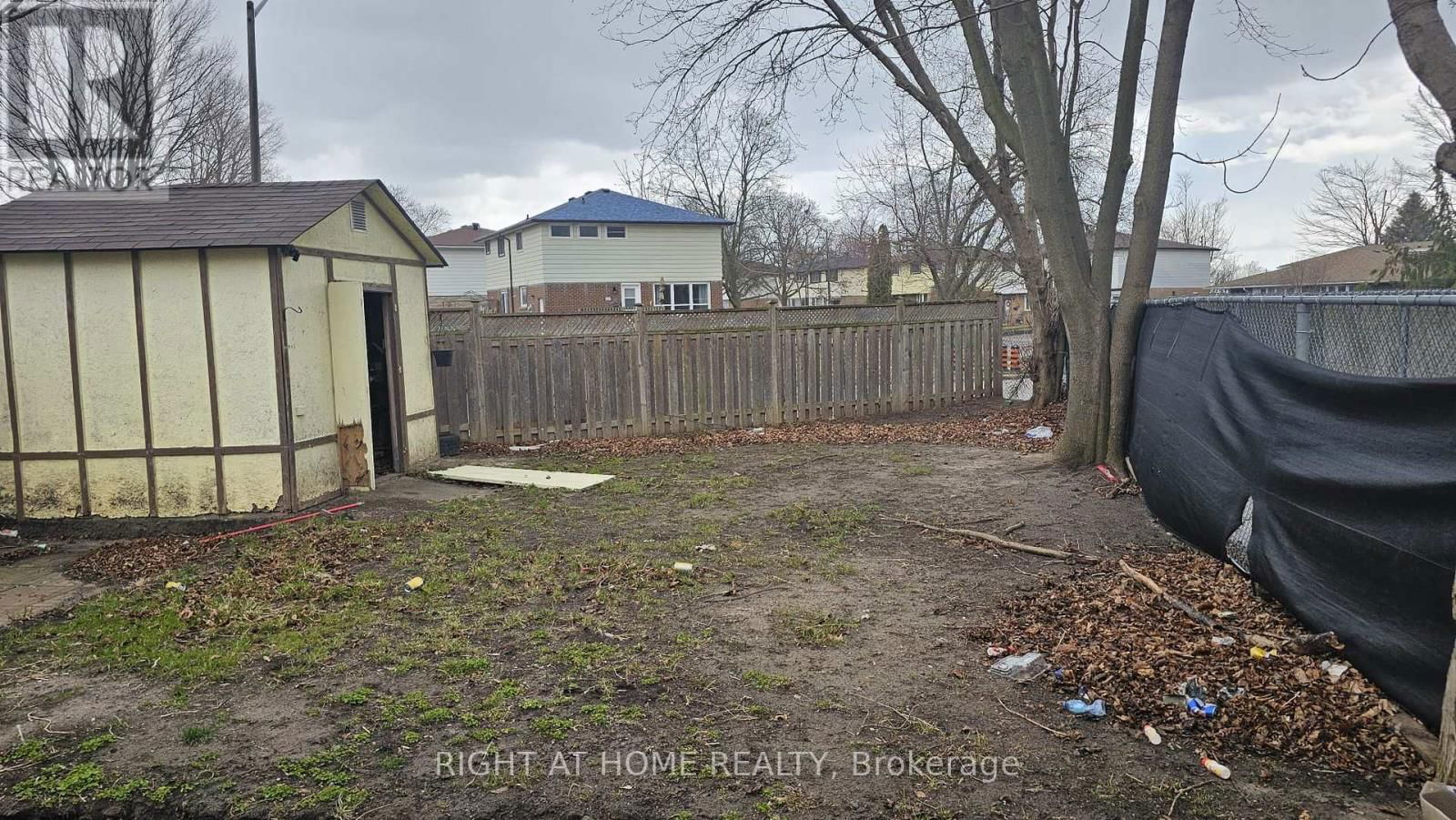 1391 FENELON CRESCENT Image 22