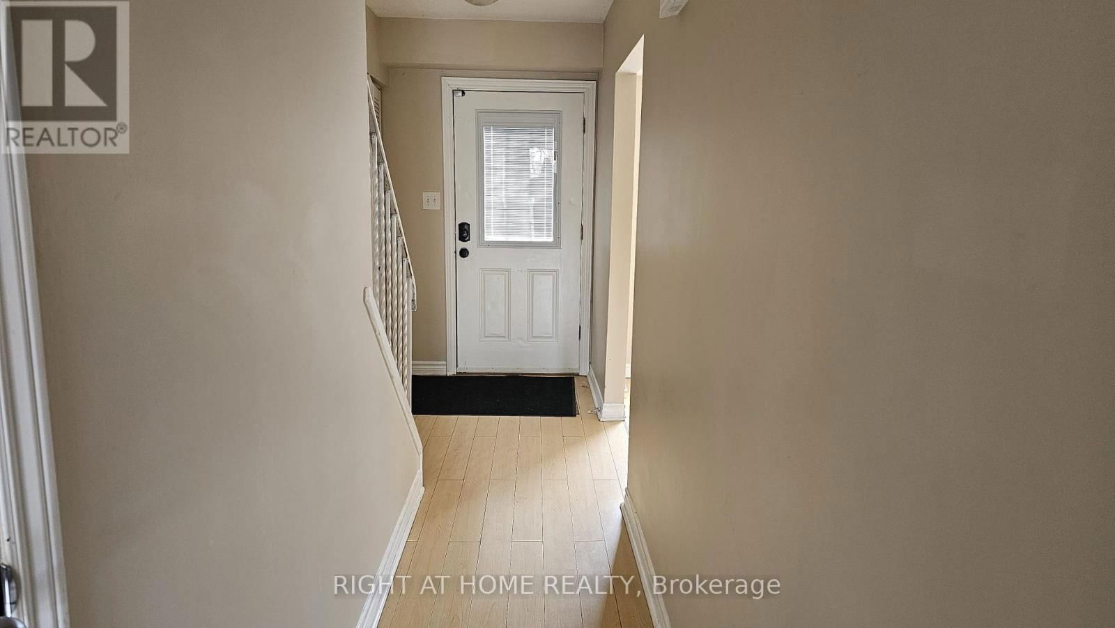 1391 FENELON CRESCENT Image 3