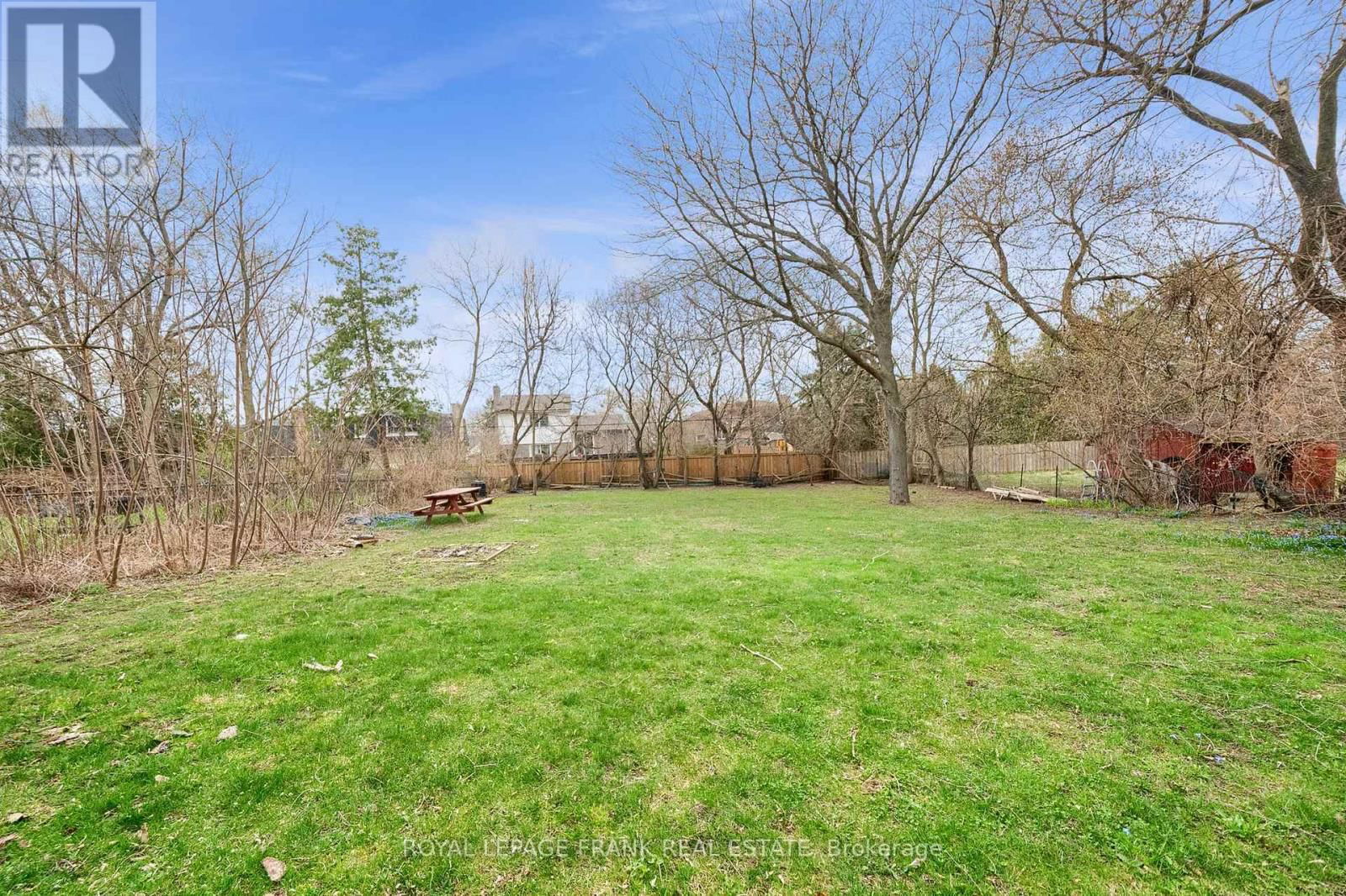 1994 GLENDALE DRIVE Image 29