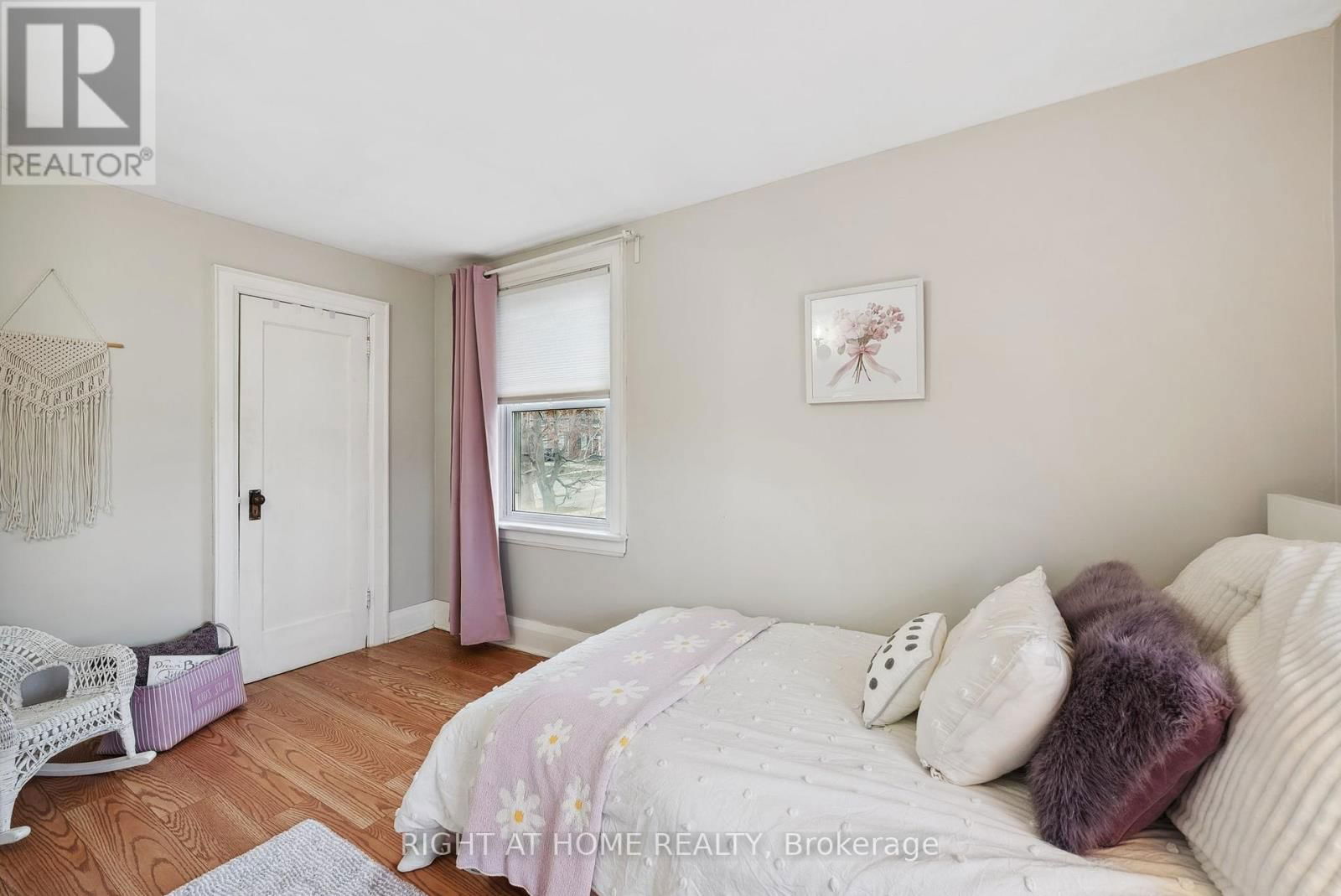103 LIBERTY STREET NORTH Image 15