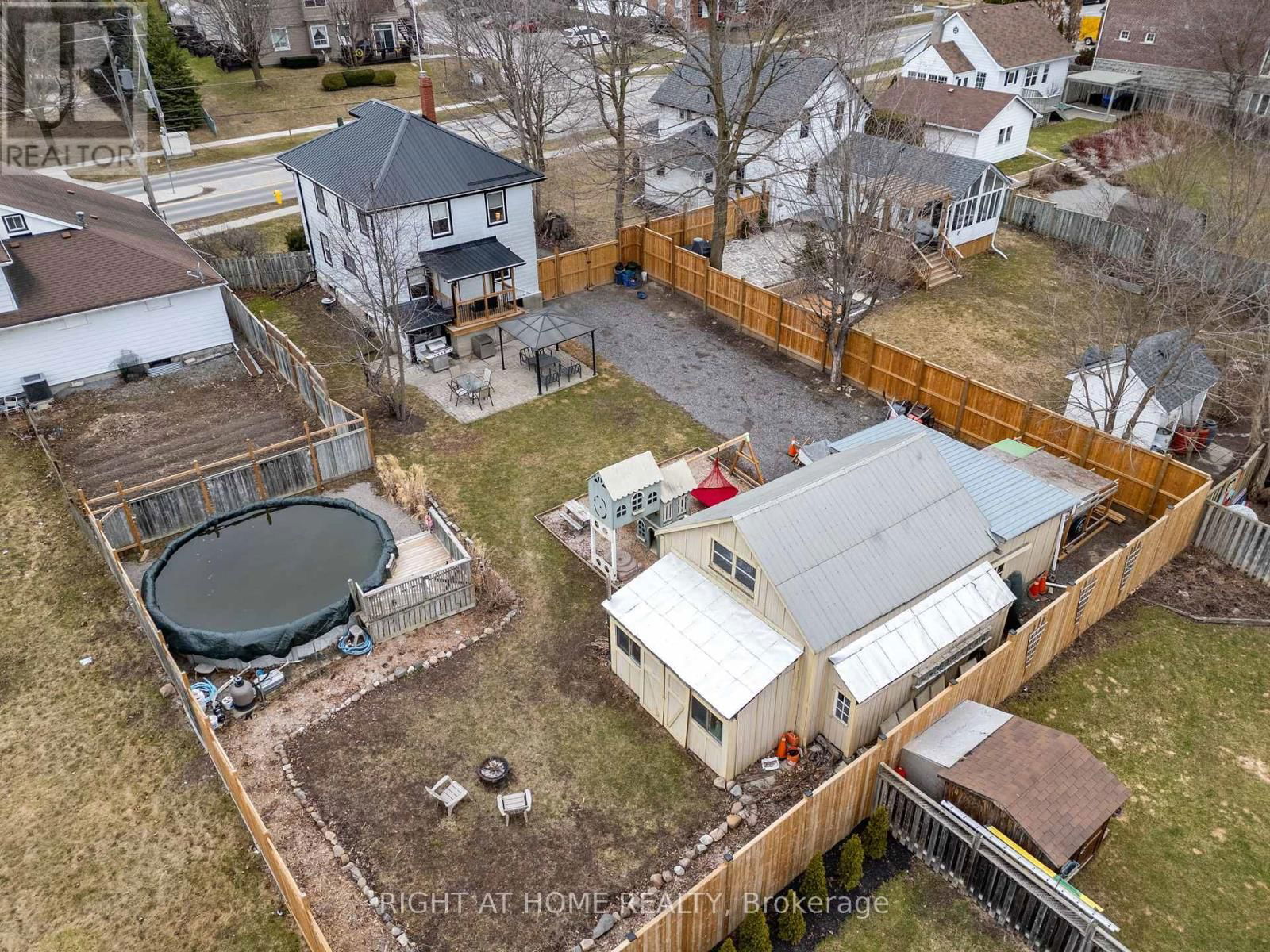 103 LIBERTY STREET NORTH Image 27