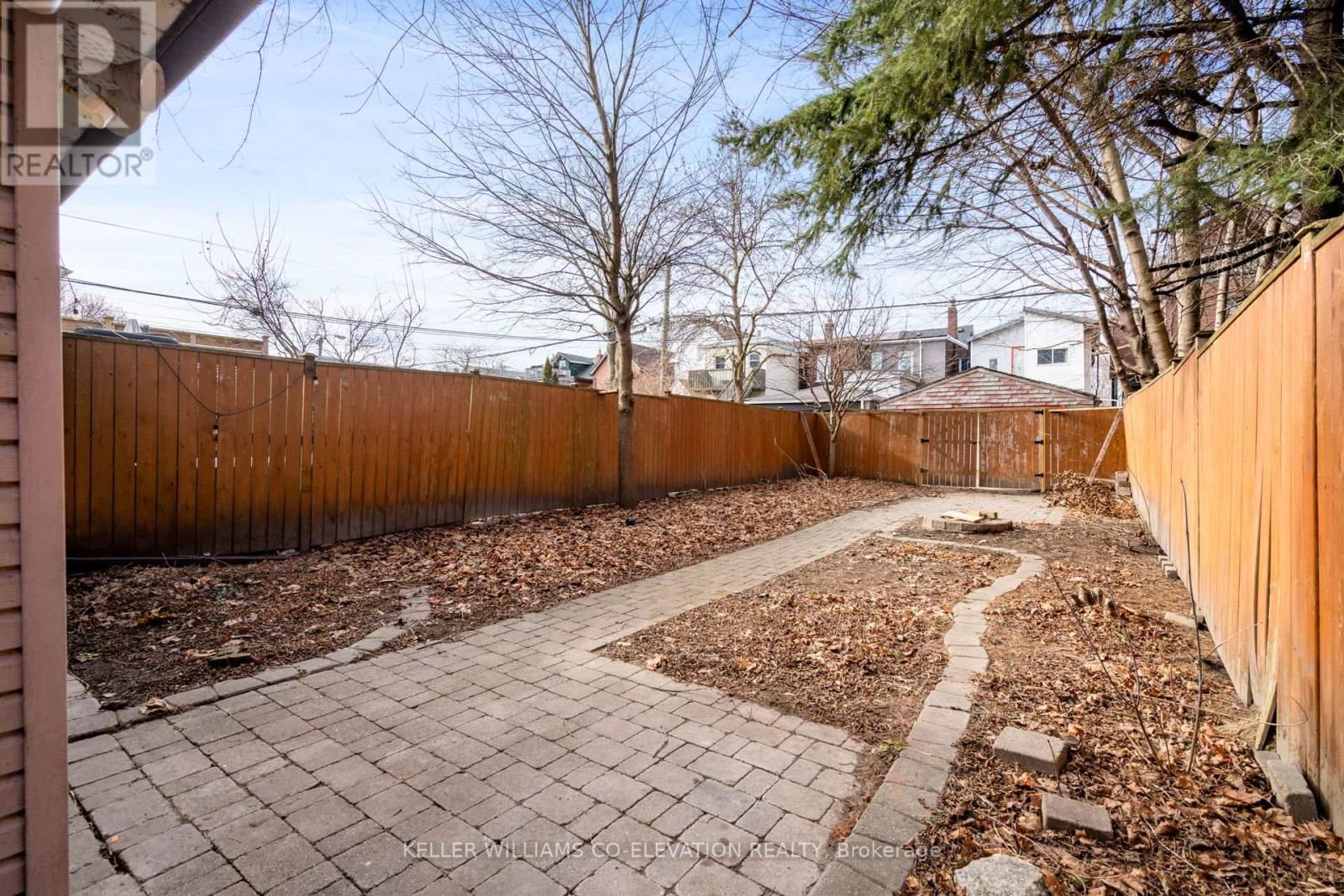 88 REDWOOD AVENUE Image 25