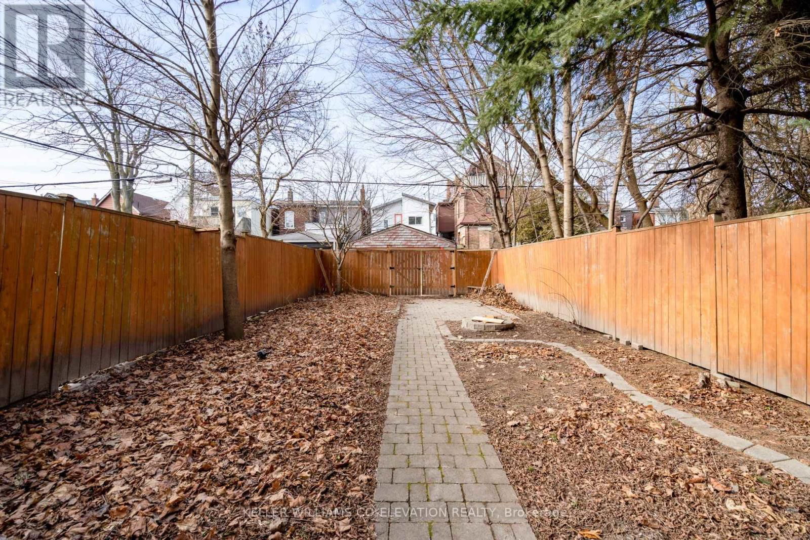 88 REDWOOD AVENUE Image 26