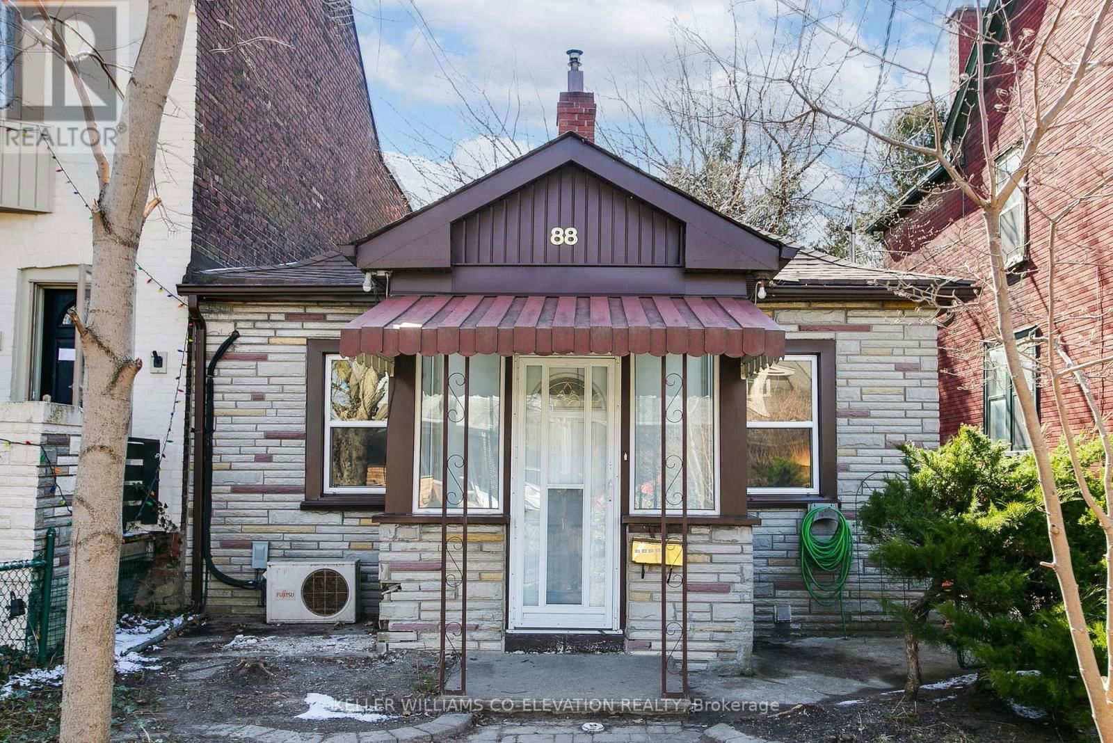 88 REDWOOD AVENUE Image 32