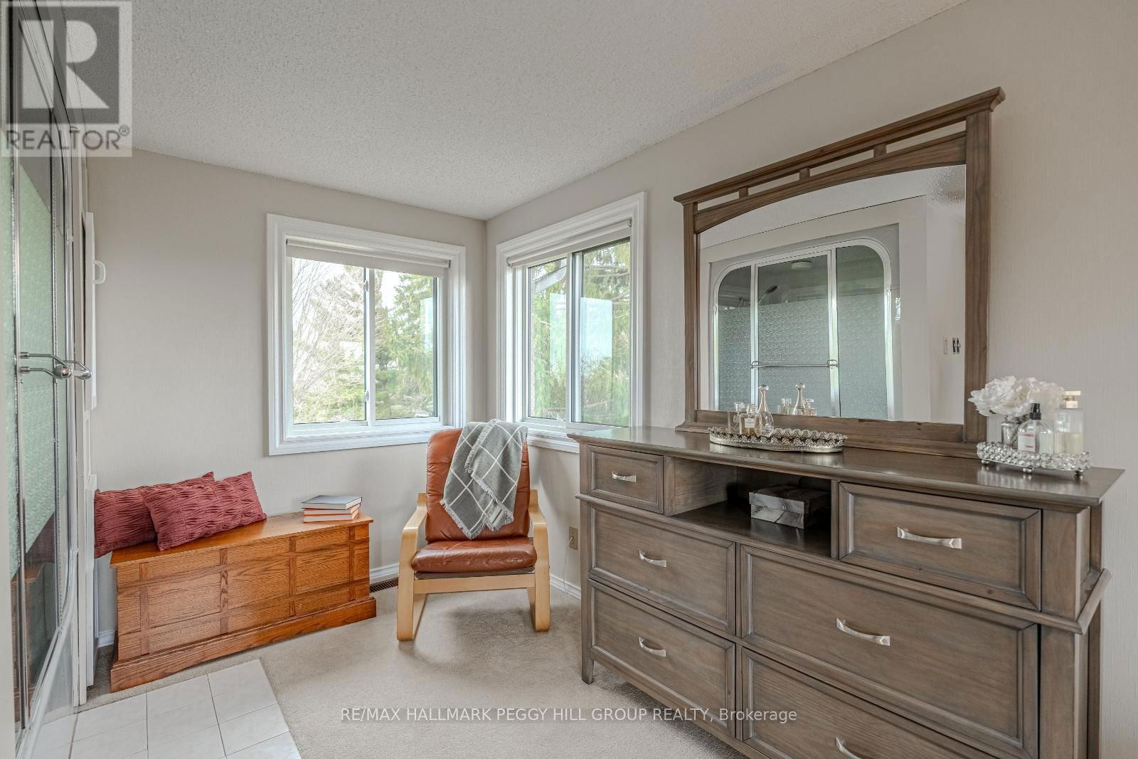 105 BROADVIEW AVENUE Image 11