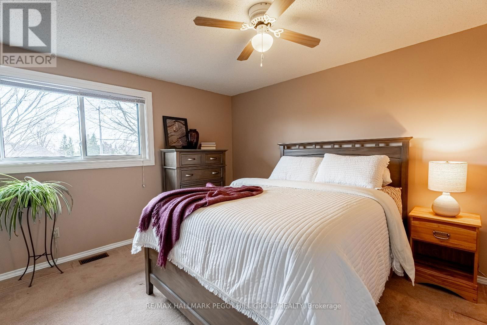 105 BROADVIEW AVENUE Image 13