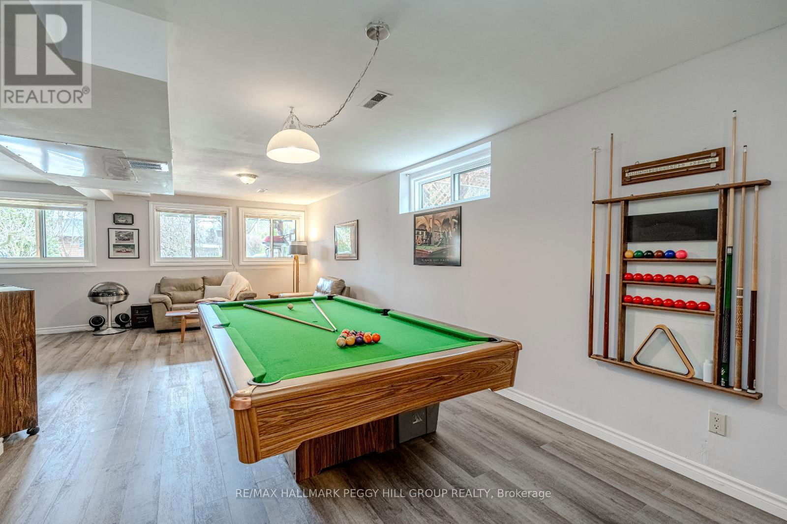 105 BROADVIEW AVENUE Image 17
