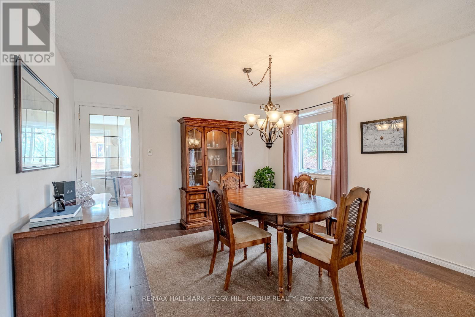 105 BROADVIEW AVENUE Image 8