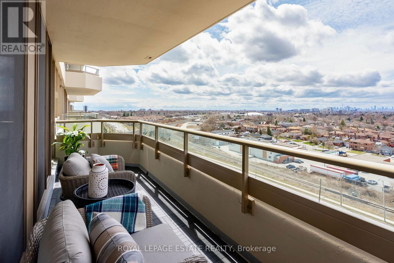 1279 - 1 GREYSTONE WALK DRIVE Image 33
