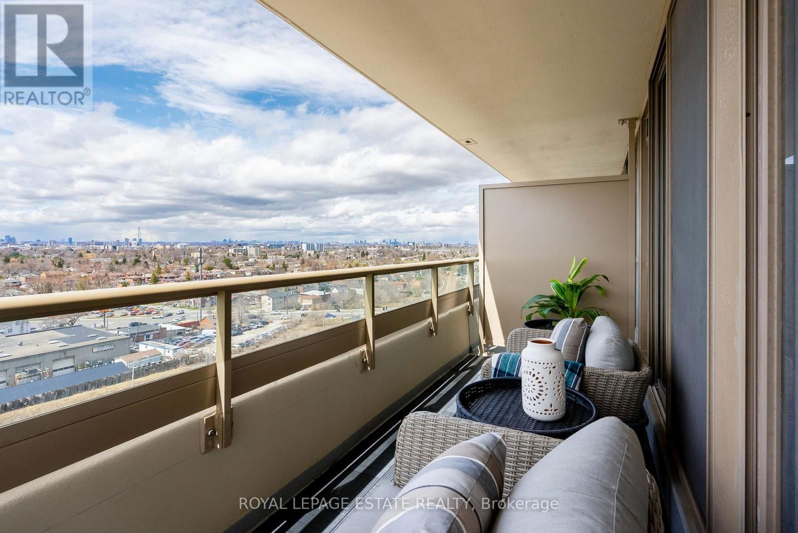 1279 - 1 GREYSTONE WALK DRIVE Image 37