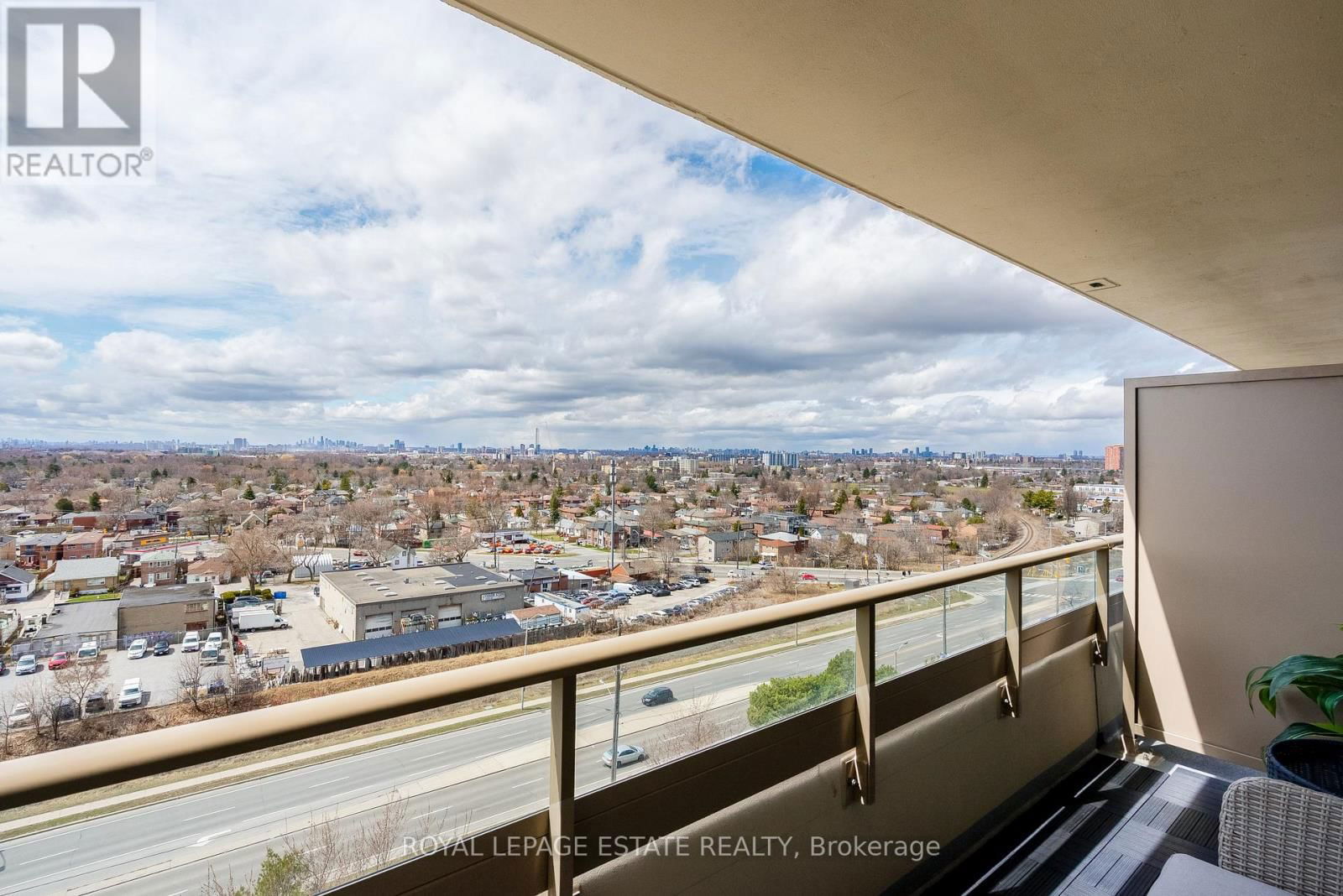 1279 - 1 GREYSTONE WALK DRIVE Image 38
