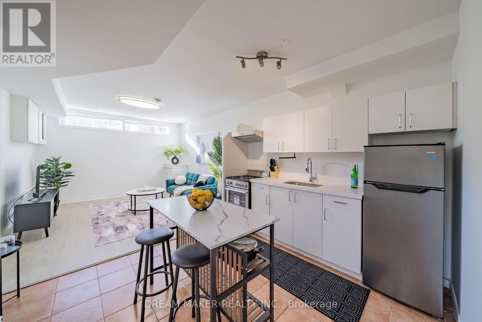 Lower - 207 CABOT STREET Image 13