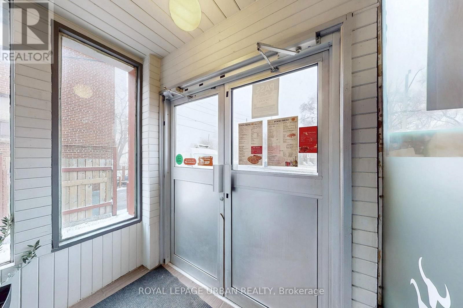 1201 BROADVIEW AVENUE Image 10