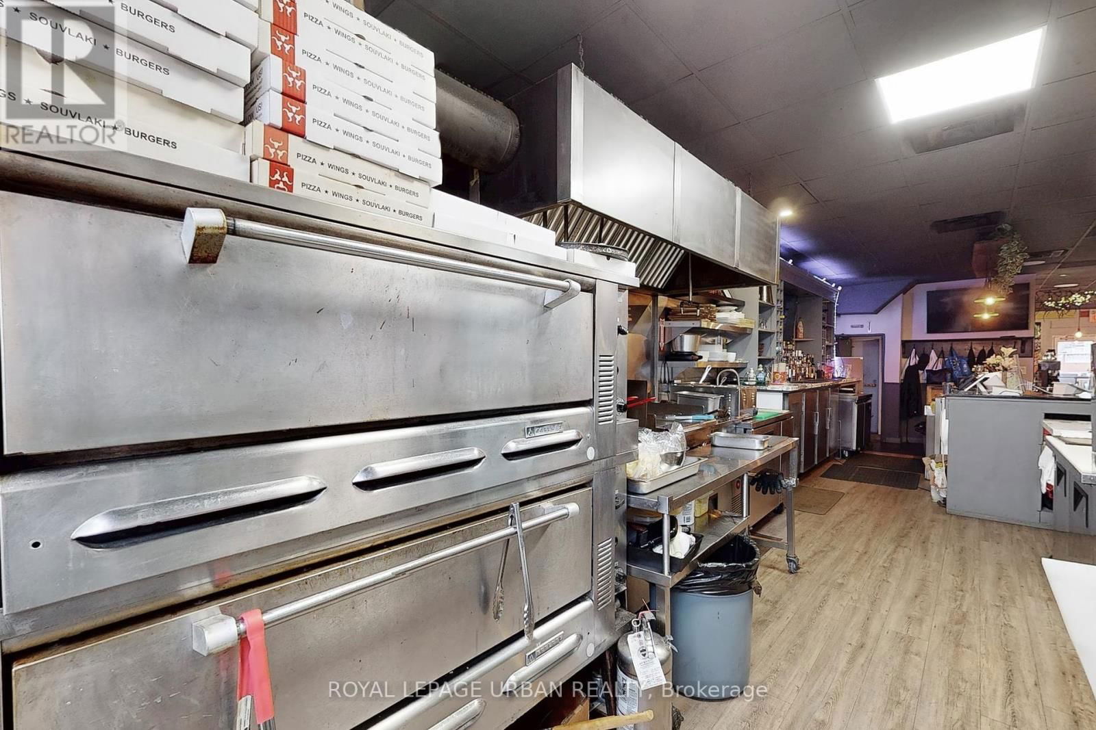 1201 BROADVIEW AVENUE Image 23