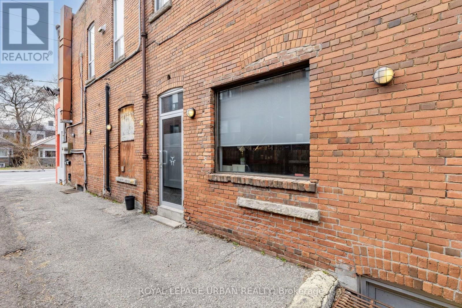 1201 BROADVIEW AVENUE Image 30