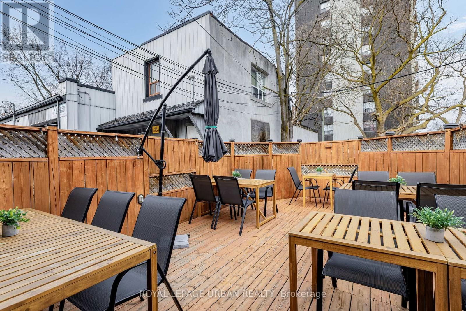 1201 BROADVIEW AVENUE Image 31