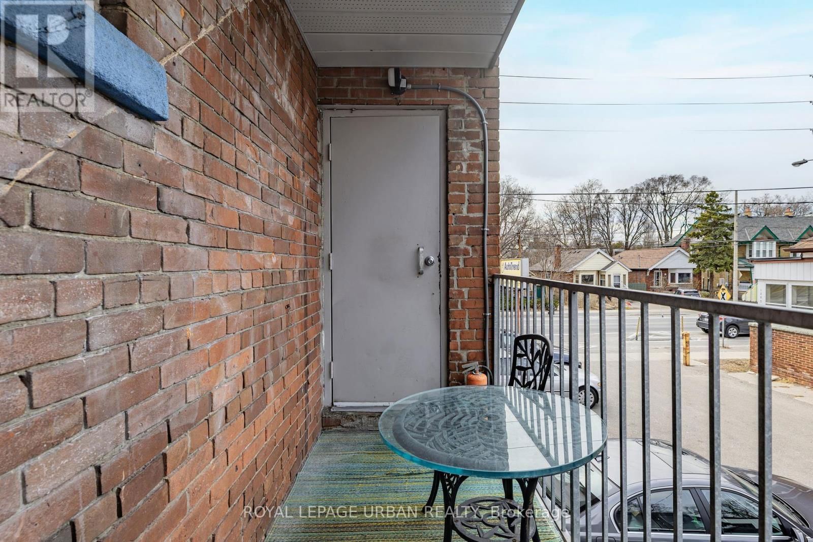 1201 BROADVIEW AVENUE Image 40
