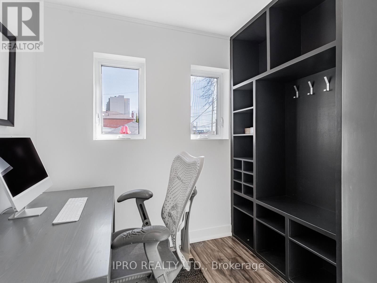 5 THYRA AVENUE Image 14