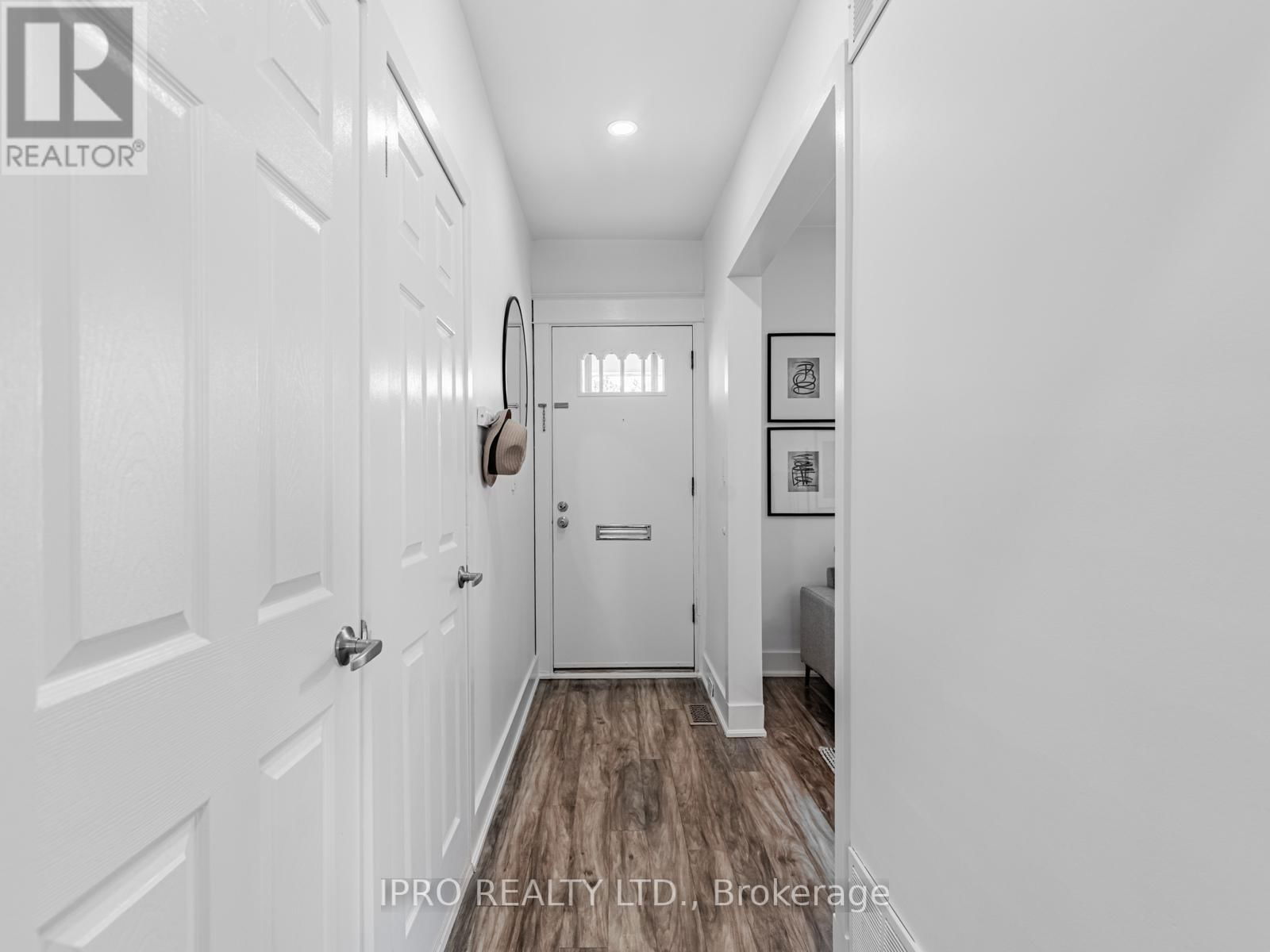 5 THYRA AVENUE Image 2