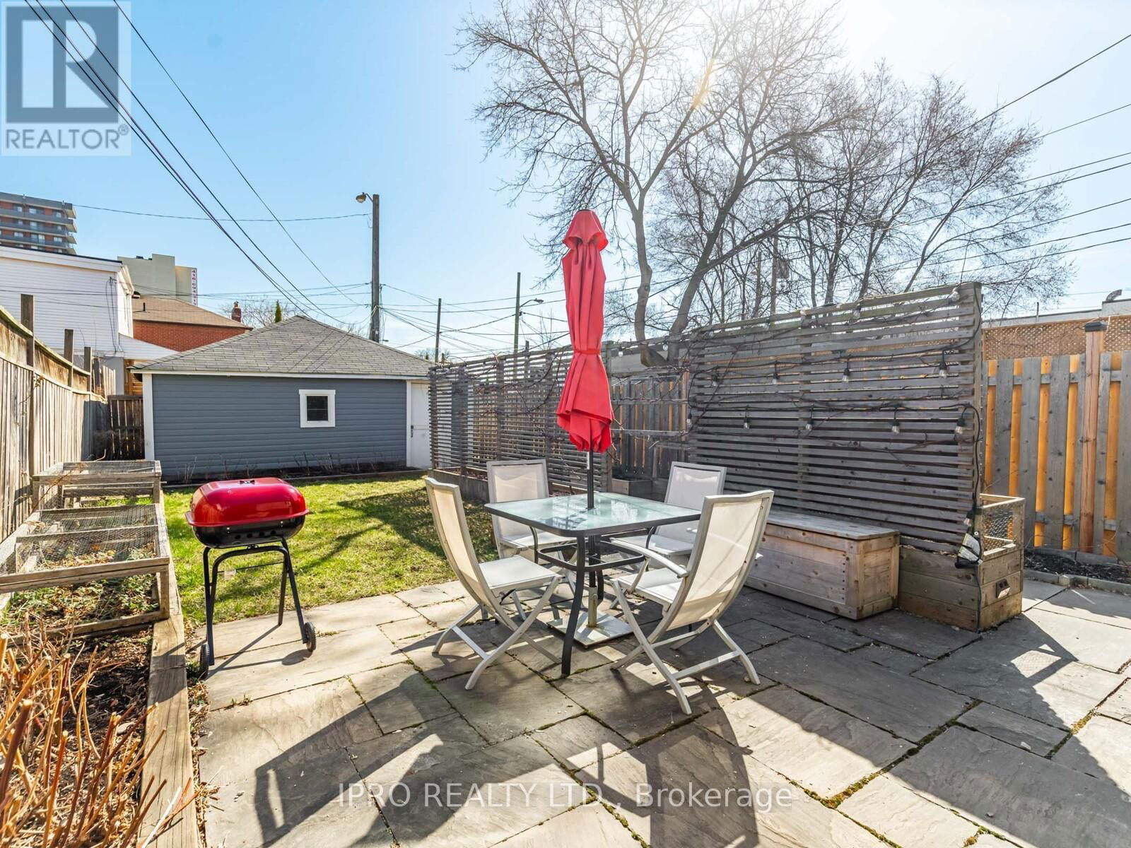 5 THYRA AVENUE Image 30