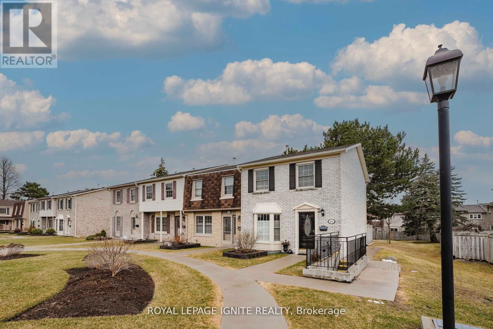 82 - 580 EYER DRIVE Image 1