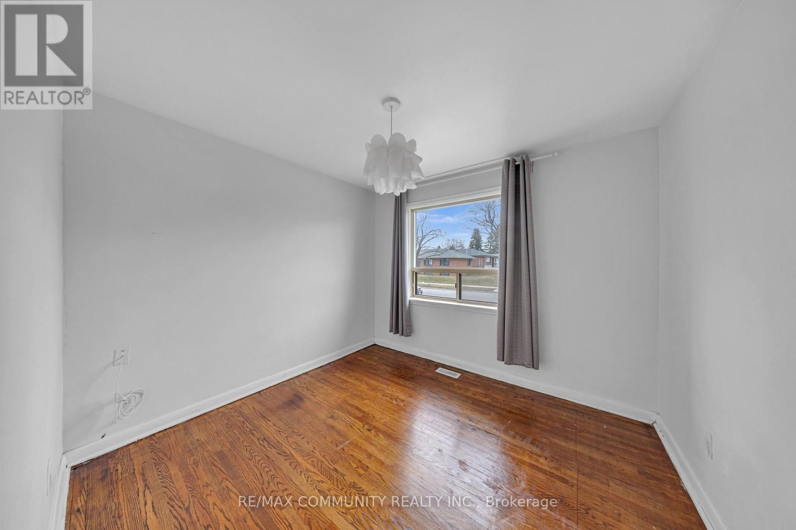 29 GREENOCK AVENUE Image 11