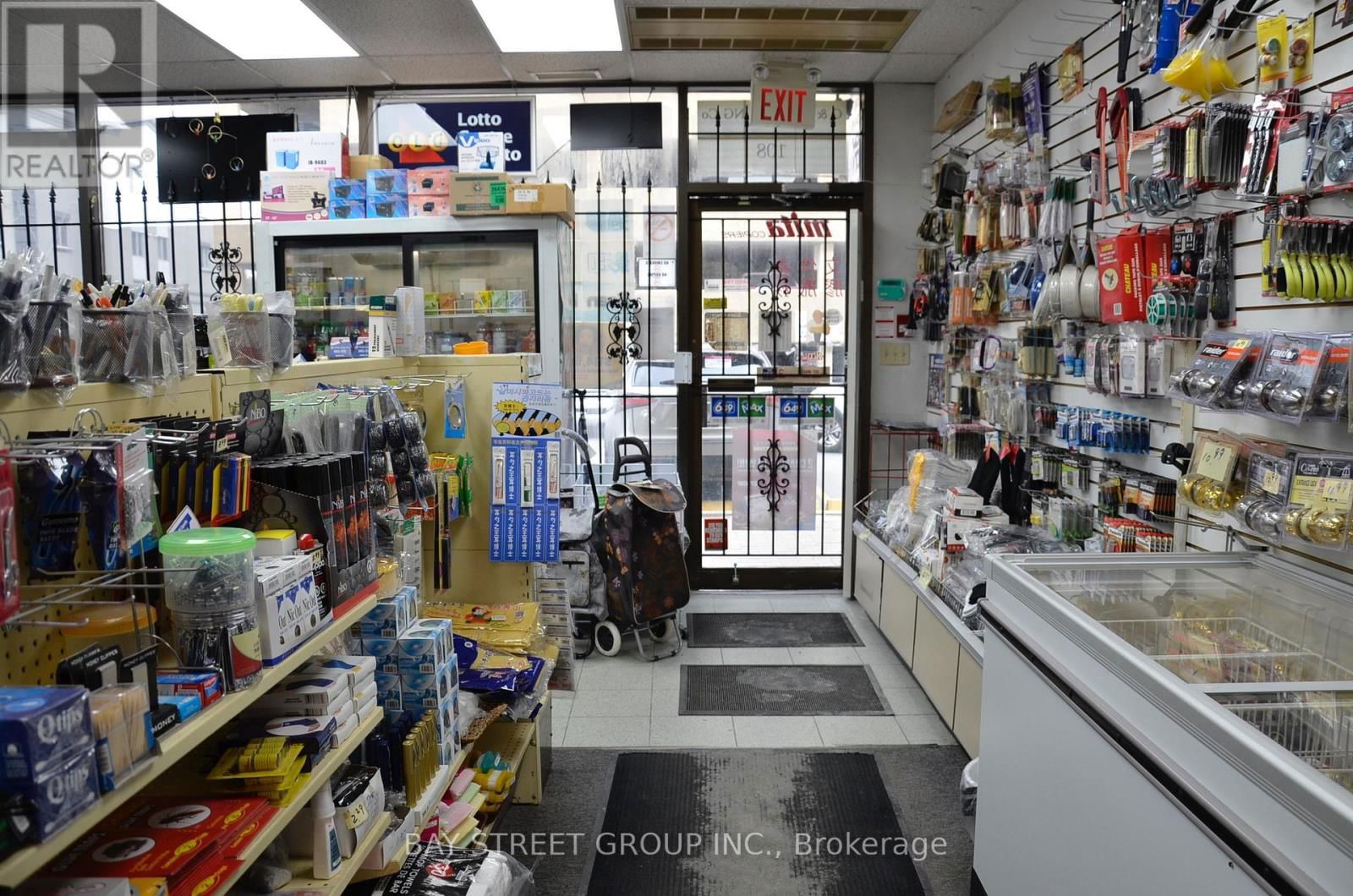 108 - 2347 KENNEDY ROAD Image 3