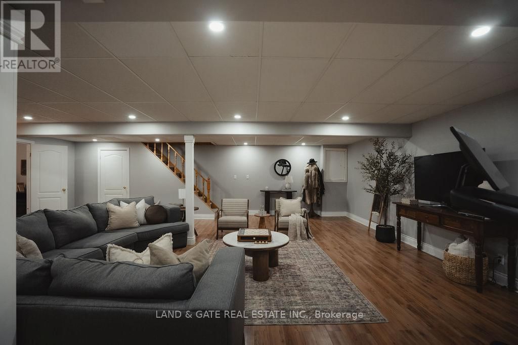 9015 MOSPORT ROAD Image 34