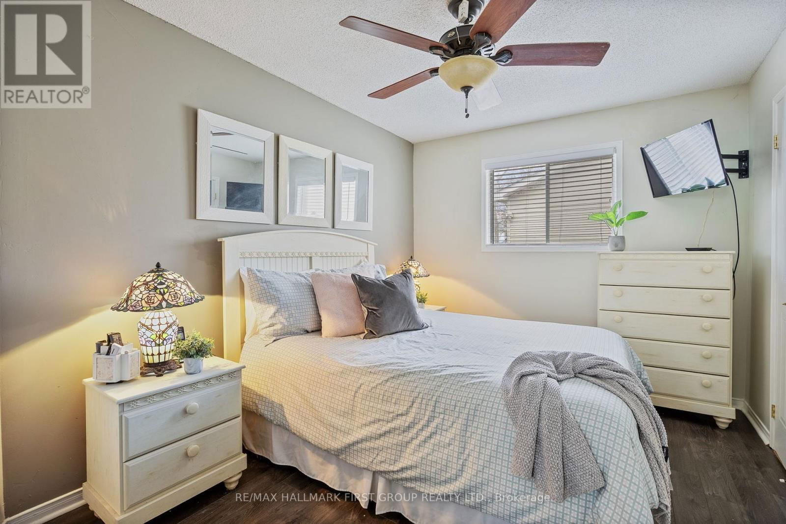 676 FROBISHER COURT Image 21